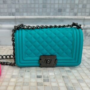American Jewel Quilted Turquoise Pink Silicone Crossbody Purse
